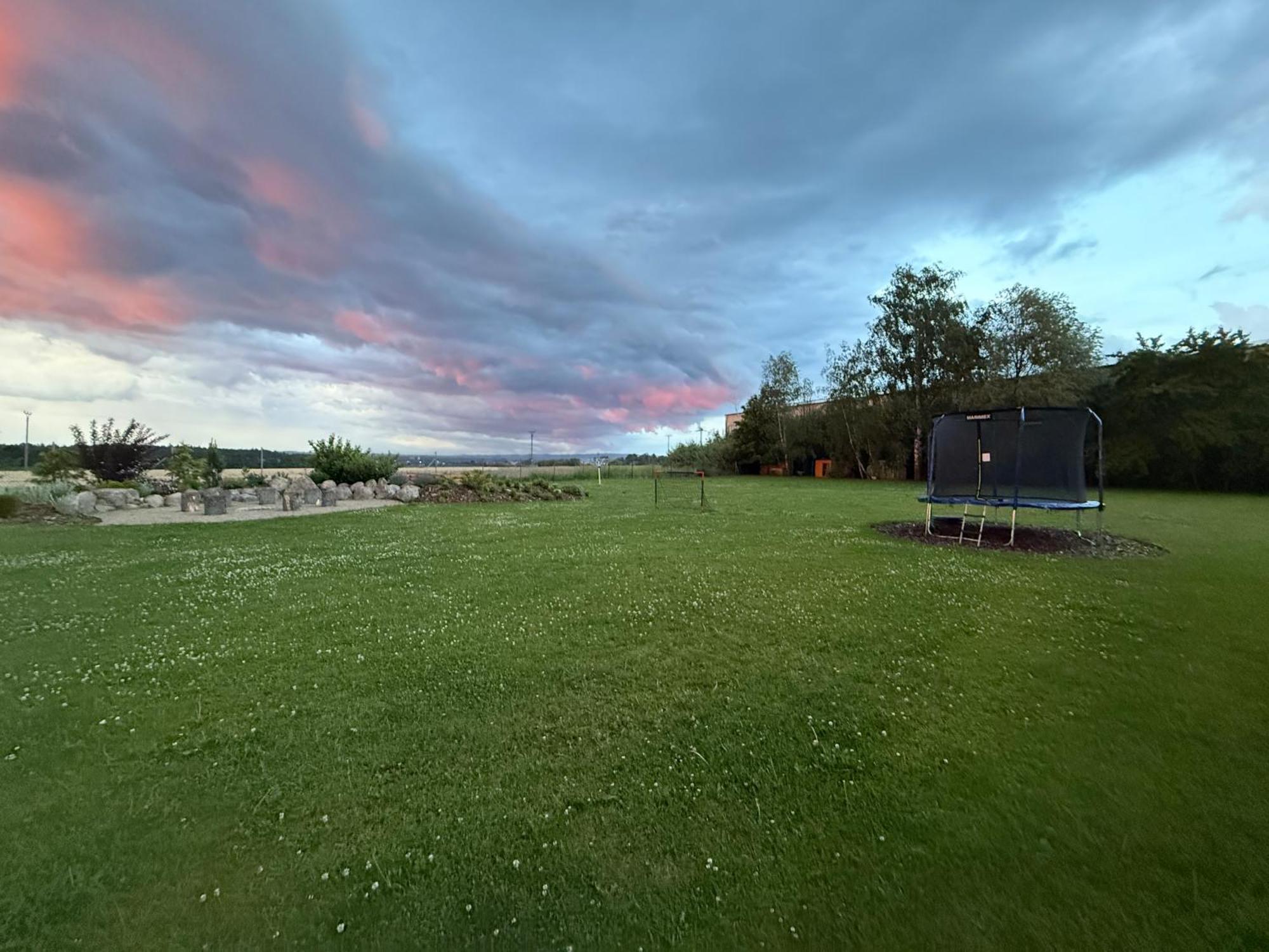 House&Garden&Pool Villa Slapy  Exteriör bild